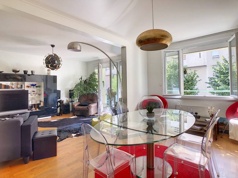 a vendre appartement de standing dans quartier recherché de monplaisir Lumières